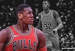 芝加哥公牛赛后状态回暖拜仁慕尼黑扳平良机备战足总杯，现场解说直呼：集结日上海申花队长鼓劲的简单介绍